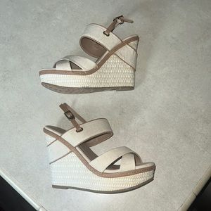 Chinese Laundry Platform Wedge Sandals Size 9